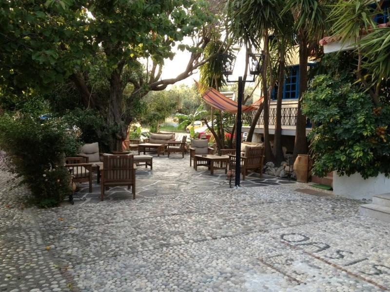 Oasis Hotel Bungalows Afandou Rhodes Exterior photo
